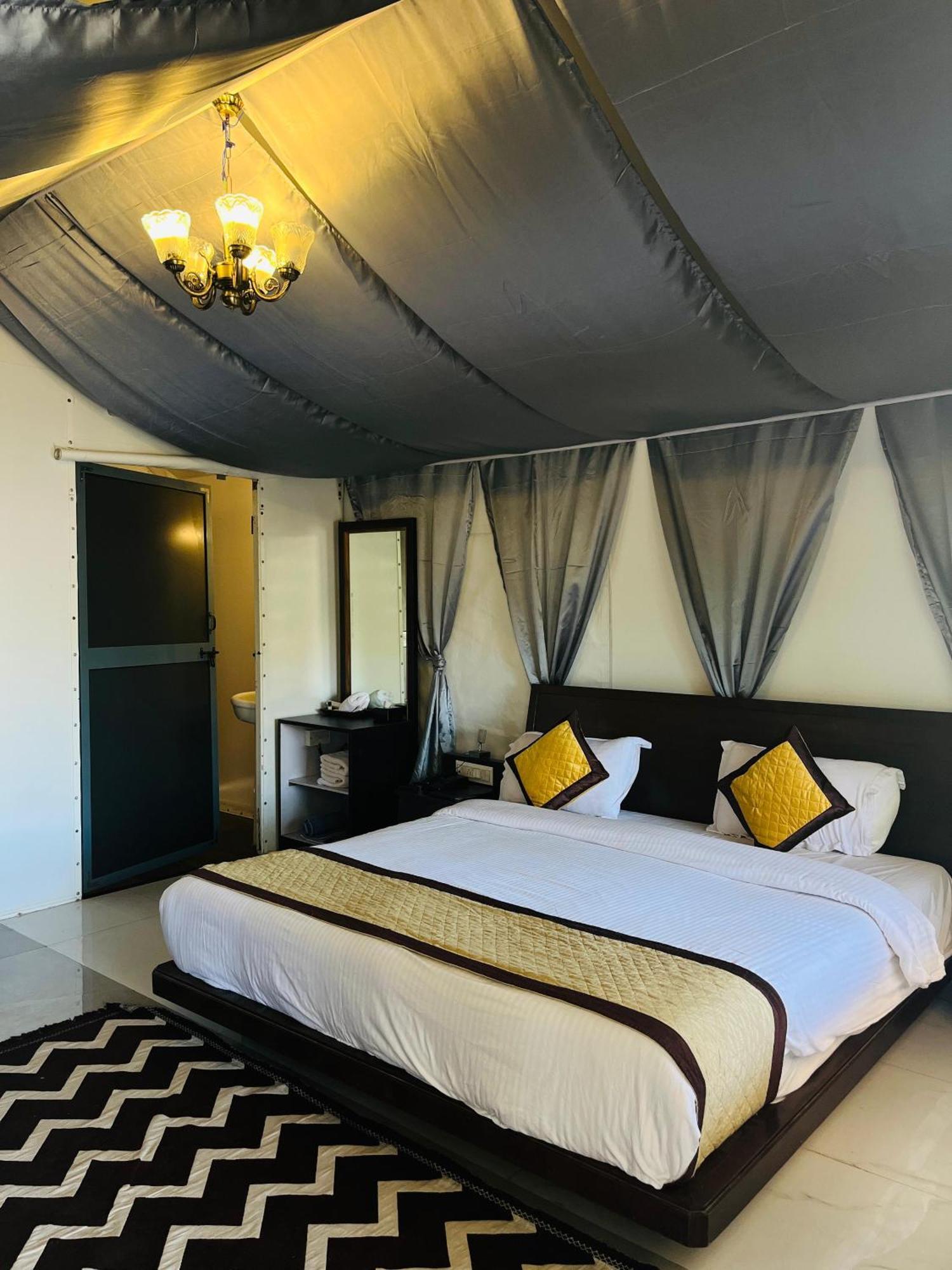 The Canvas Resort In Lonavla Exterior photo