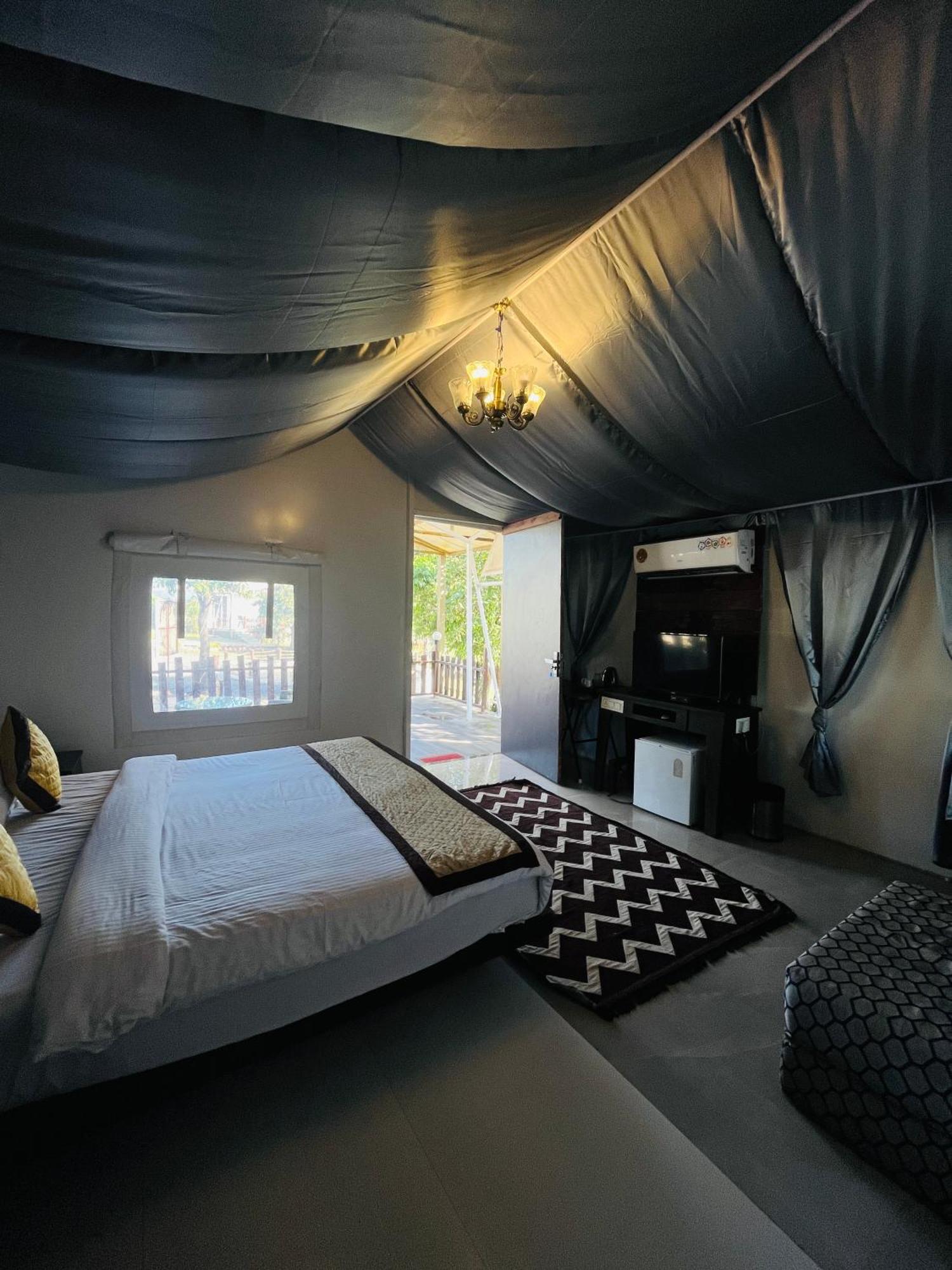 The Canvas Resort In Lonavla Exterior photo
